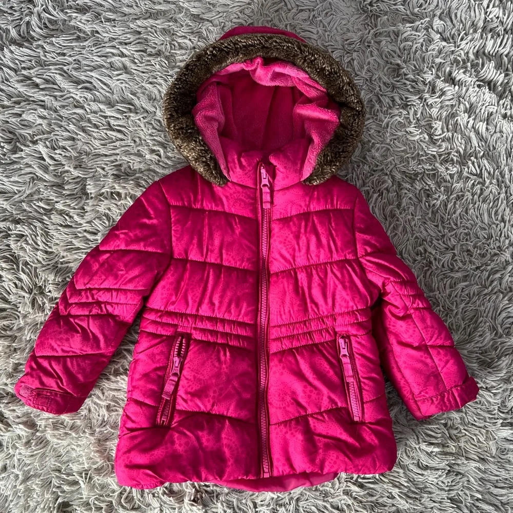 OshKosh Bgosh Girls Hot Pink Faux Fur Trim Hooded Puffer Jacket Coat Size‎ 4